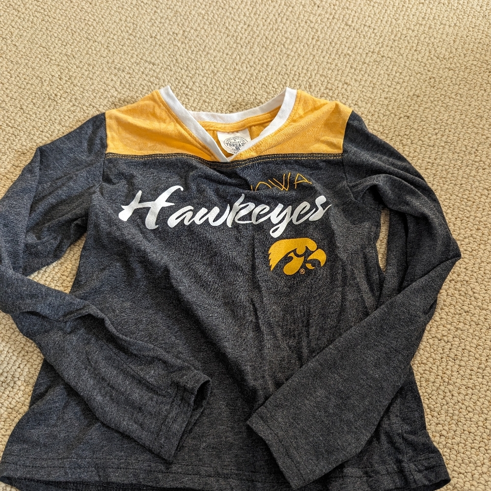 Iowa Hawkeye shirt size XS 4-5